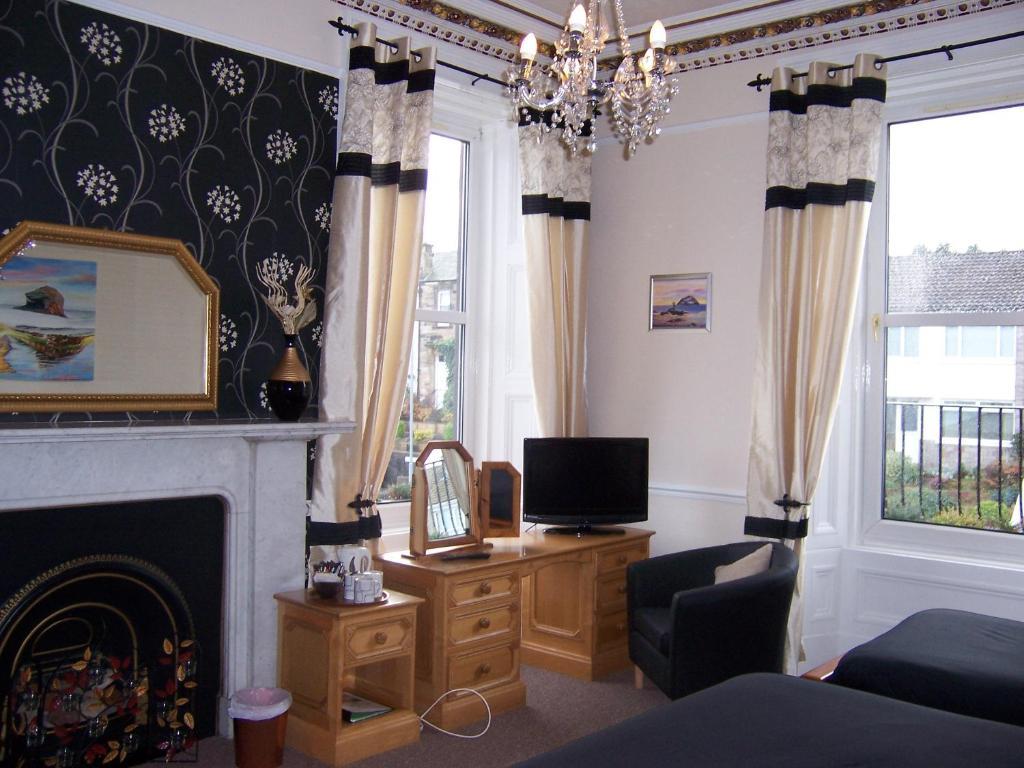 Rockville Hotel EDI Room photo